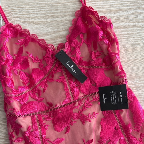 Gorgeous Pink Stunner! - Picture 6 of 7